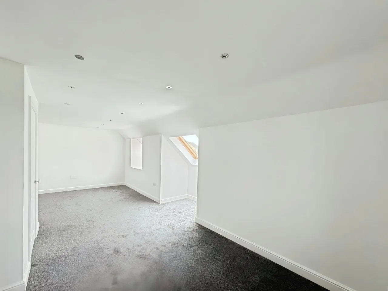 Ty Nicholas Pentre Howell, Bridgend, CF35, photo 15
