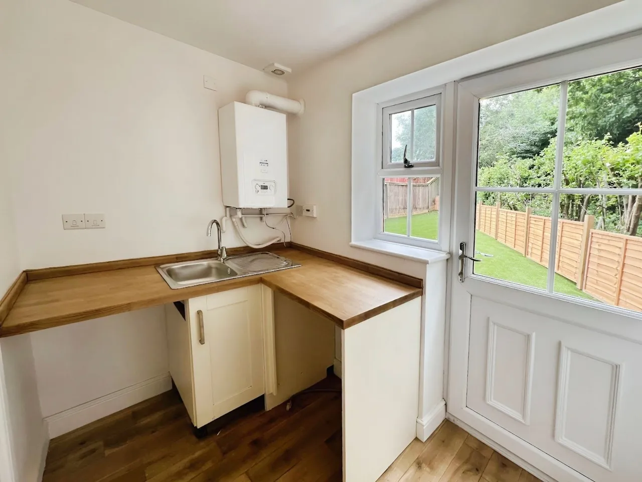 Ty Nicholas Pentre Howell, Bridgend, CF35, photo 30