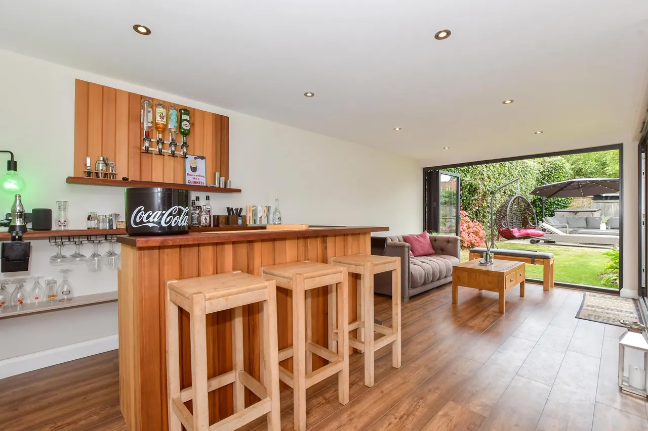 Winterstoke Crescent, Ramsgate, CT11, photo 16