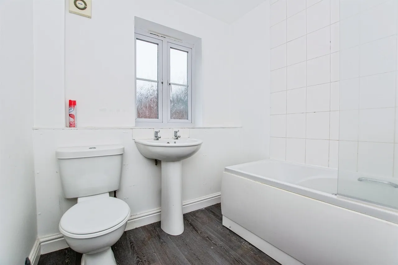 Sayers Crescent, Wisbech St. Mary, PE13, photo 13