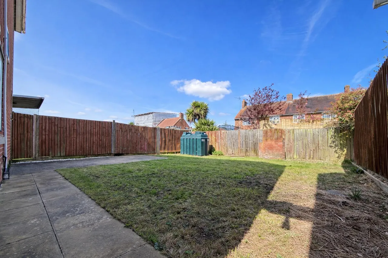 Sayers Crescent, Wisbech St. Mary, PE13, photo 14