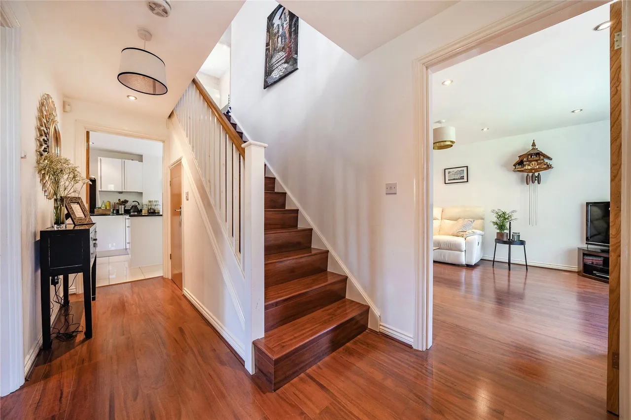 Holt Close, Chislehurst, BR7, photo 18