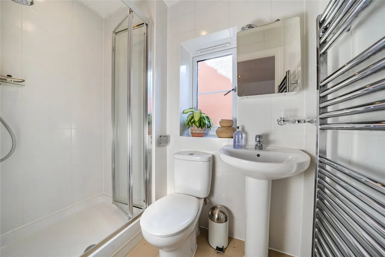 Holt Close, Chislehurst, BR7, photo 21