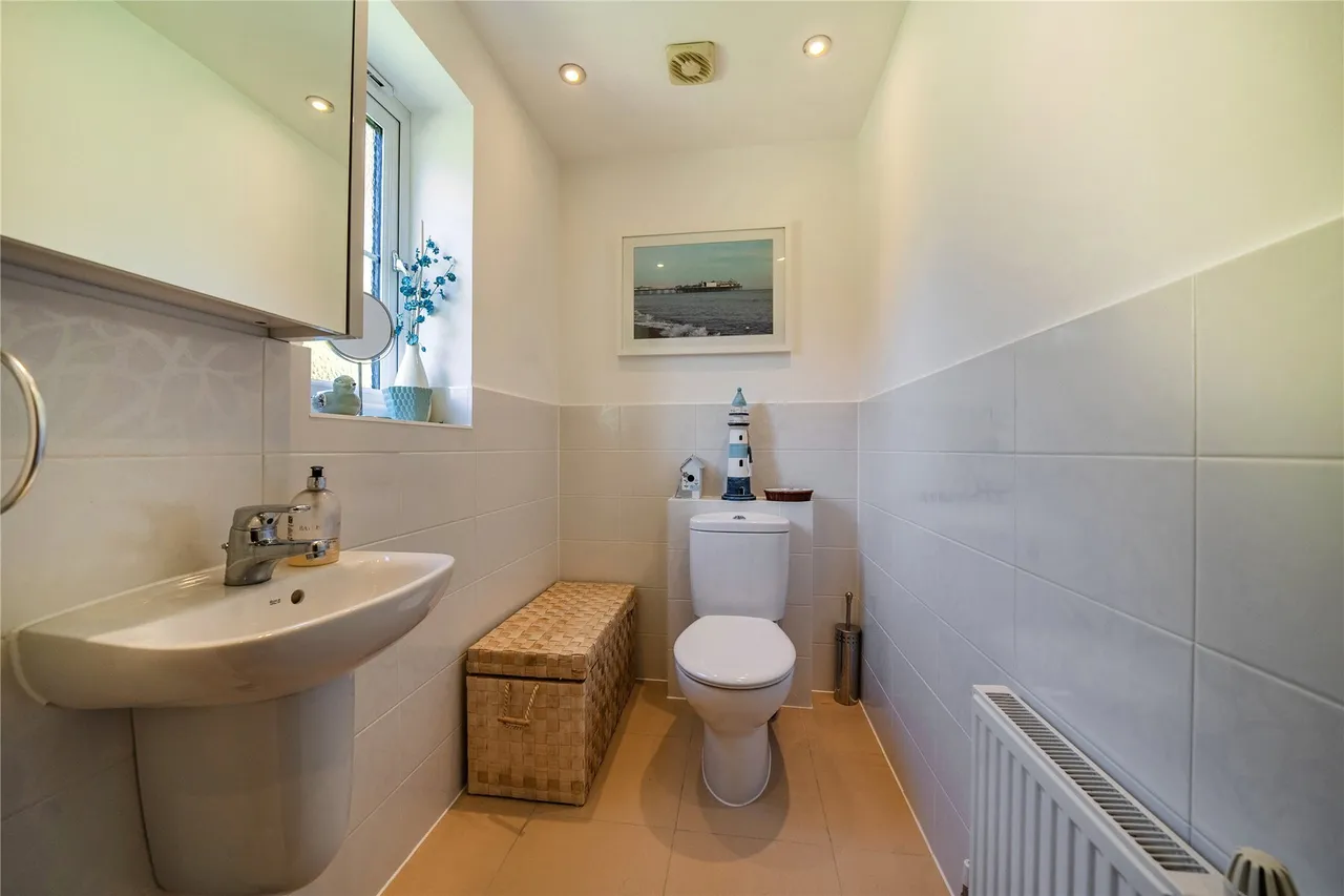 Holt Close, Chislehurst, BR7, photo 19