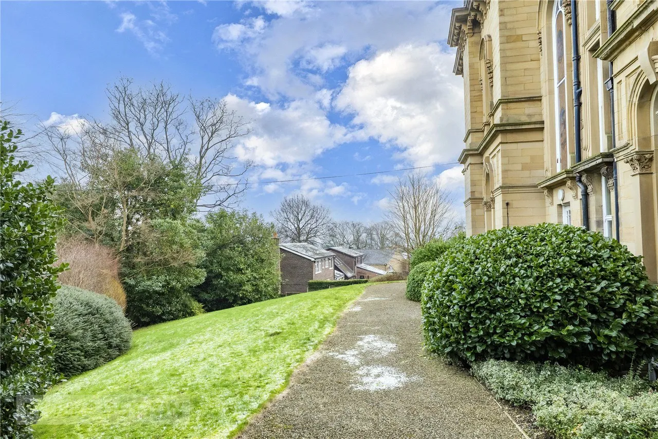 Edgerton Road, Huddersfield, HD1, photo 17