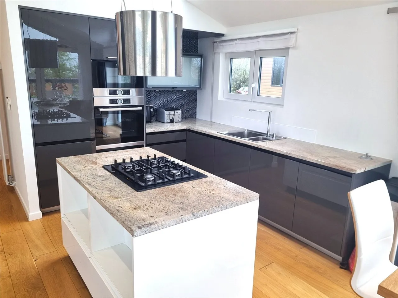 Llanon, SY23, photo 5