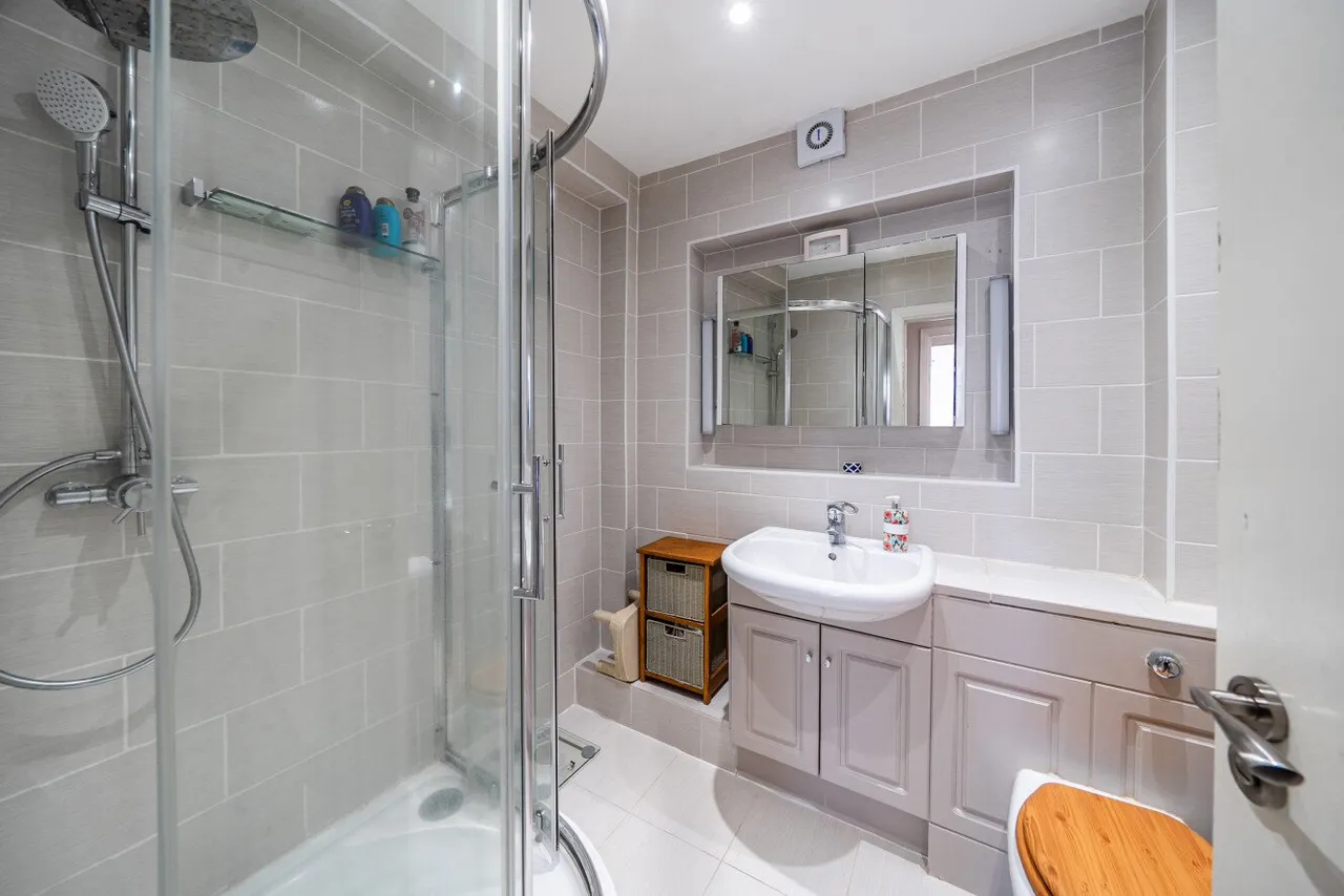 Lyttelton Road, East Finchley, N2, photo 6