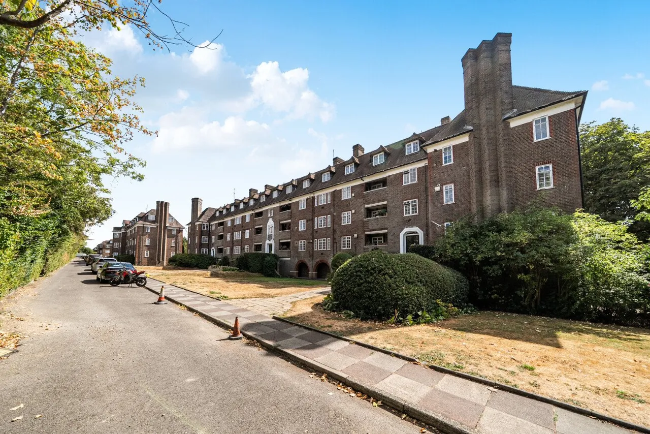 Lyttelton Road, East Finchley, N2, photo 15