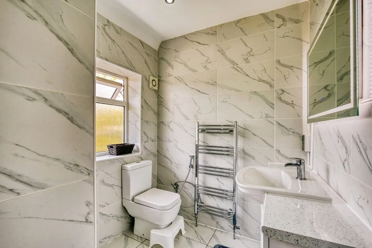 Briarfield Road, Timperley, WA15, photo 8