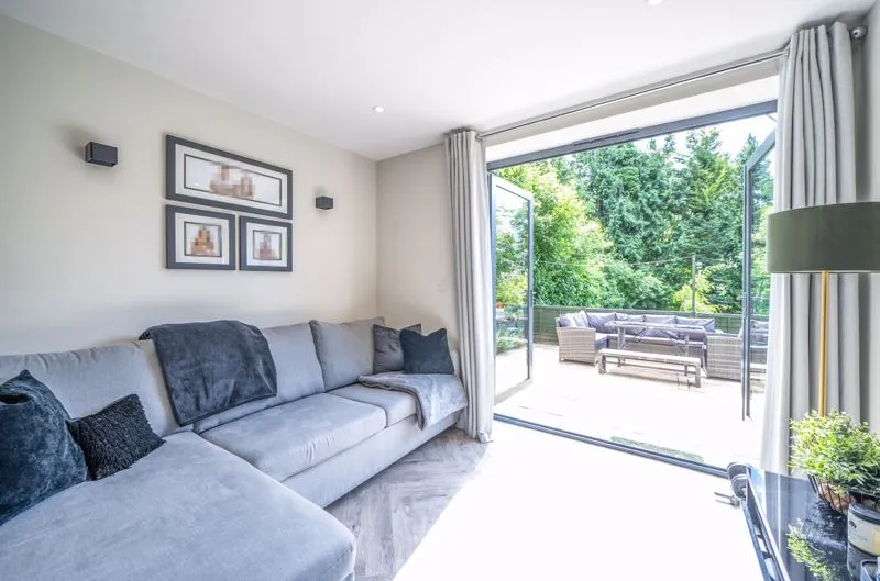 5 Highland Road, Purley CR8 2HS, photo 6