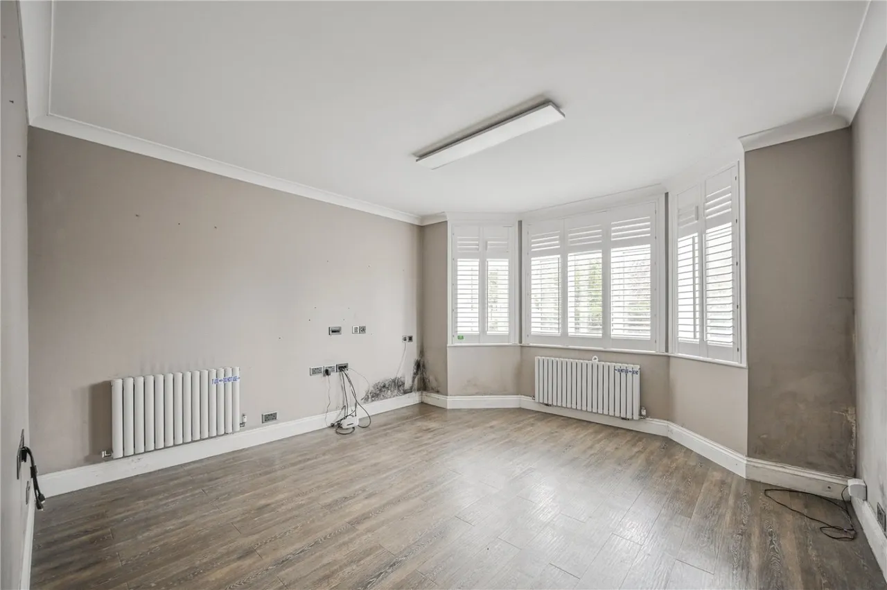 Warwick Road, London, N11, photo 2