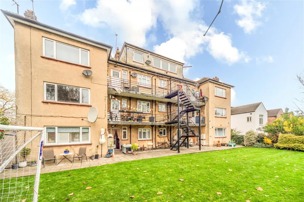 Warwick Road, London, N11, photo 11