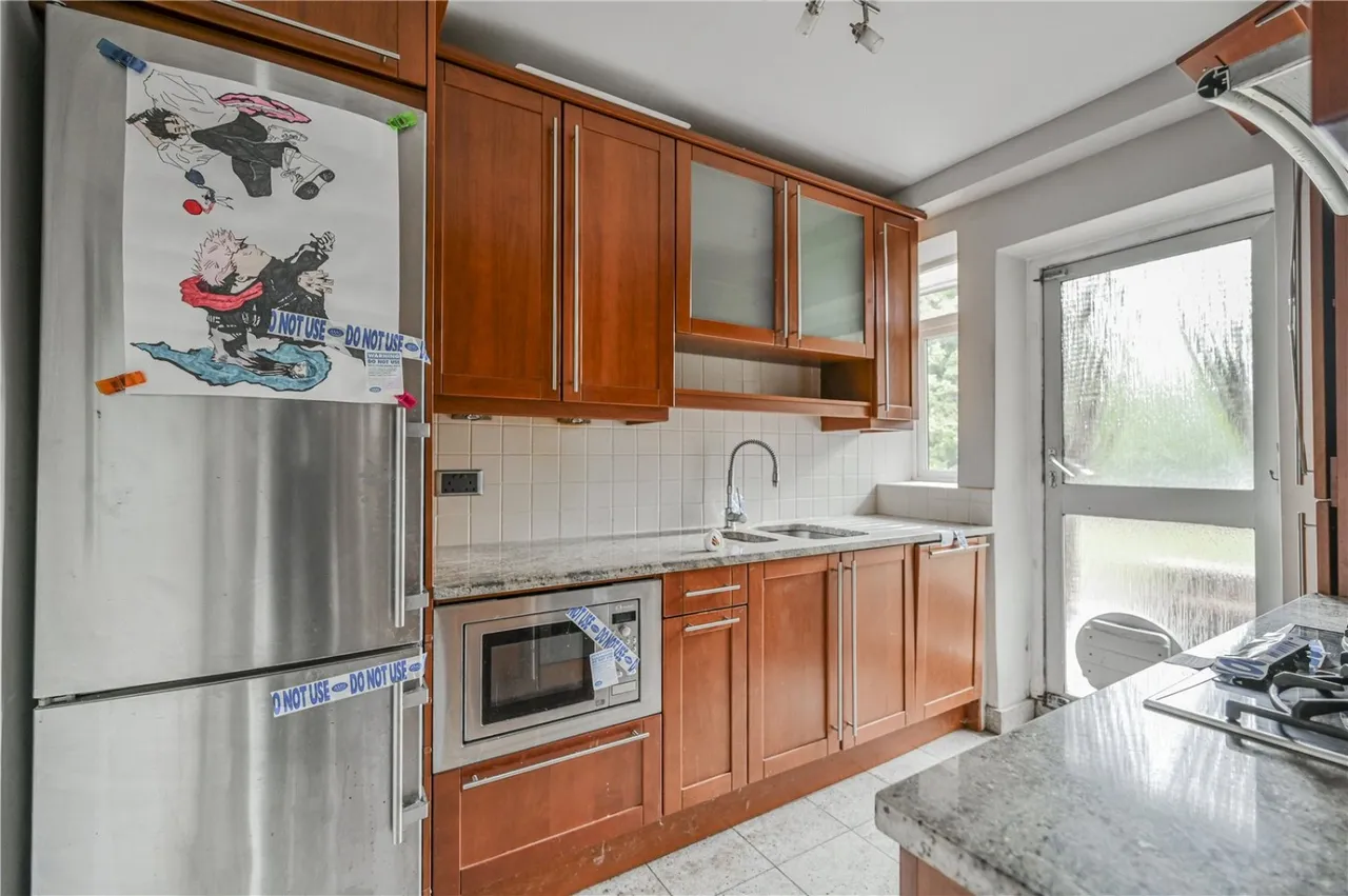 Warwick Road, London, N11, photo 5