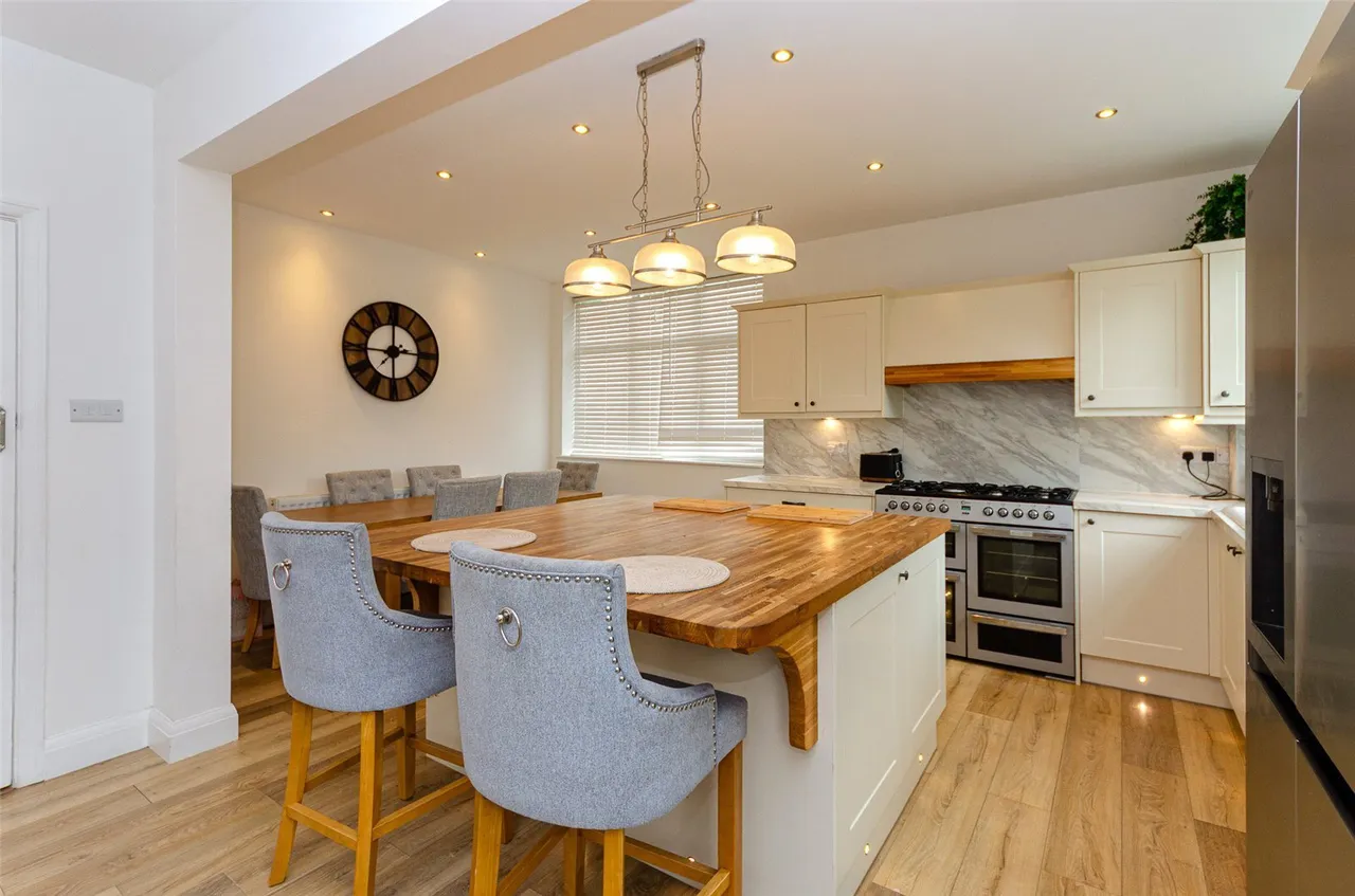 Llannerch Road West, Rhos on Sea, photo 5