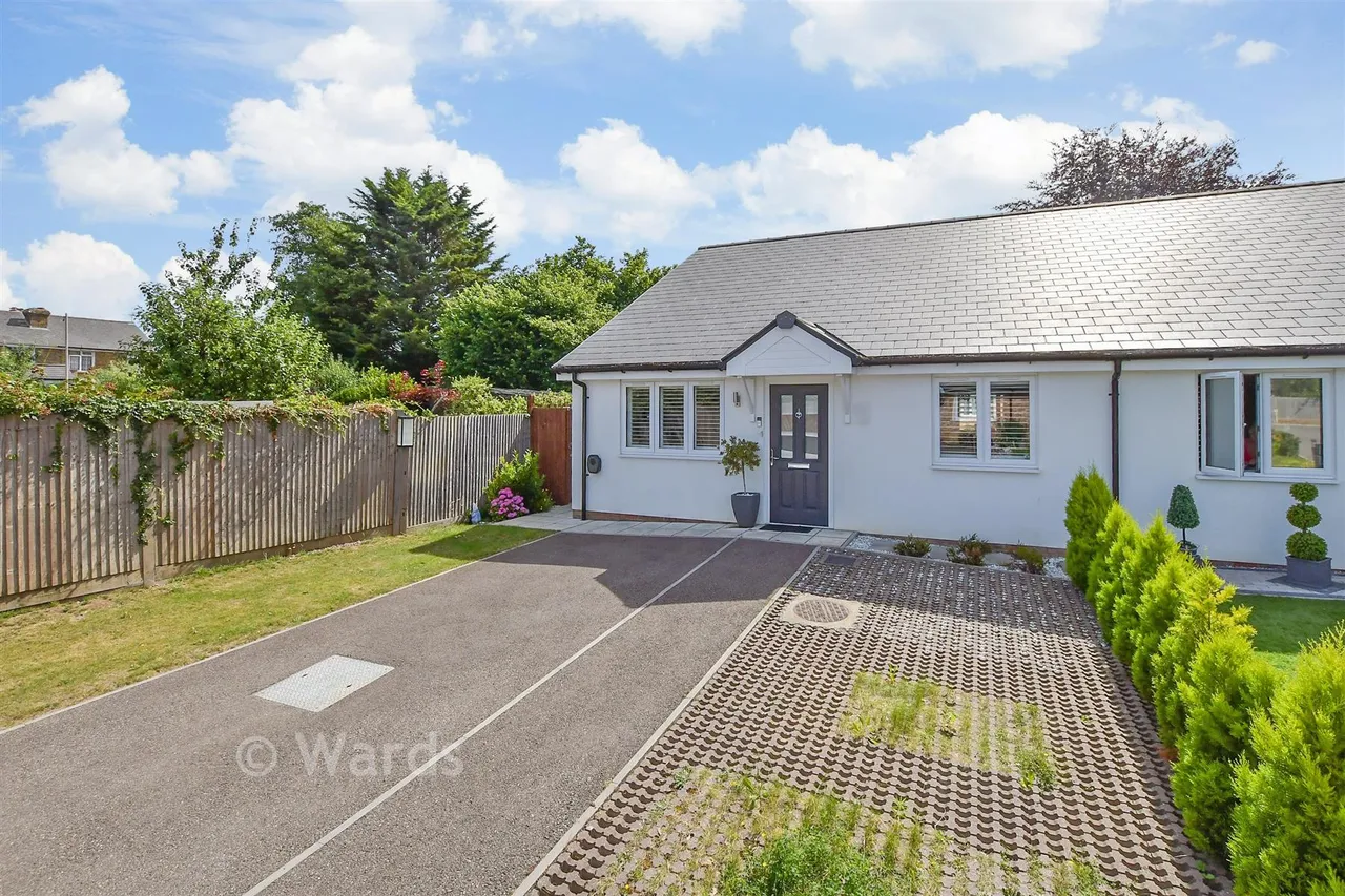 2 bed house for sale, Mulberry Place, Maidstone, ME15
