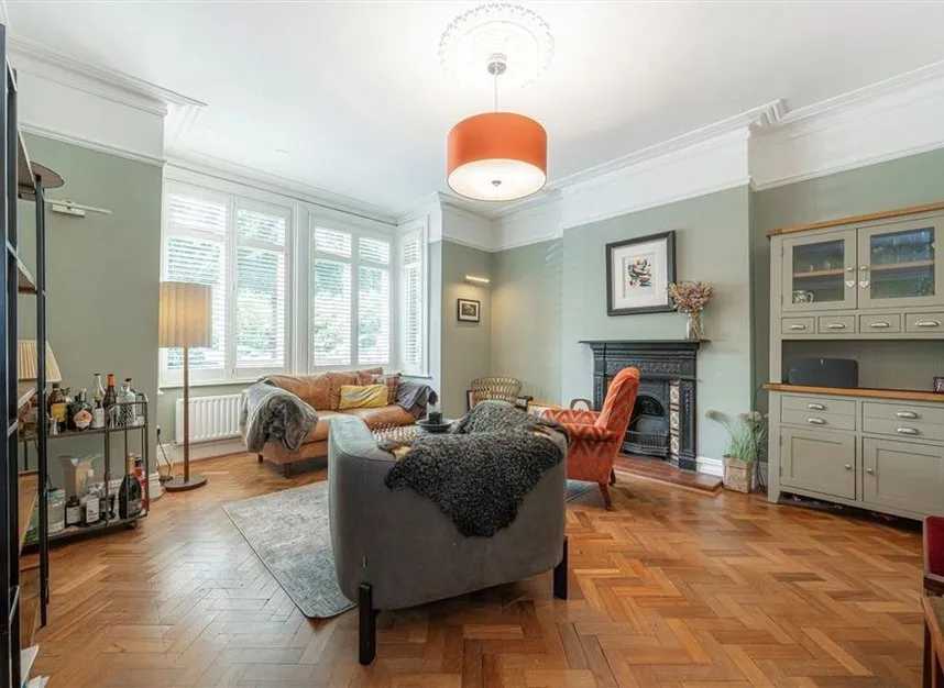 Cromwell Road, Teddington, TW11, photo 2