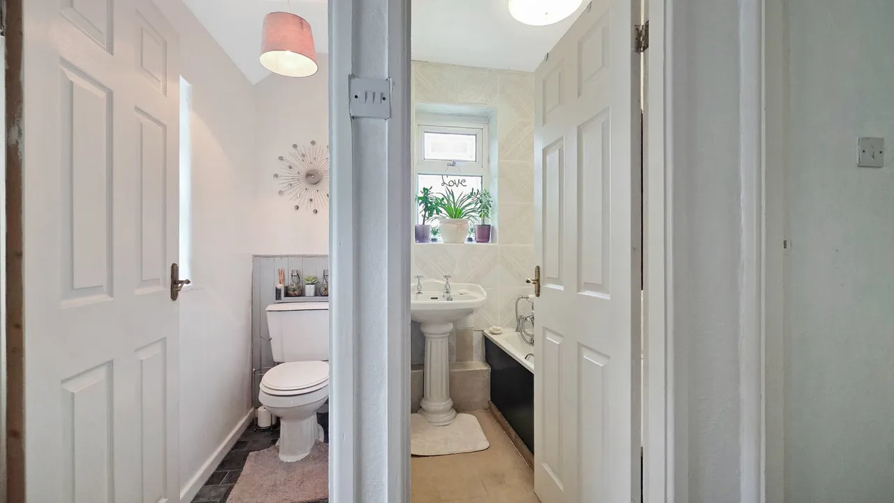 Douglas Street, Swinton, M27, photo 18