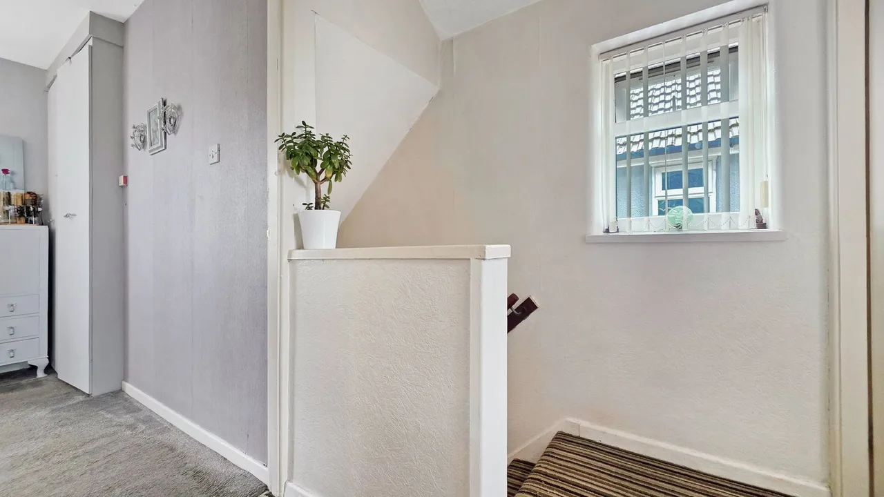 Douglas Street, Swinton, M27, photo 11