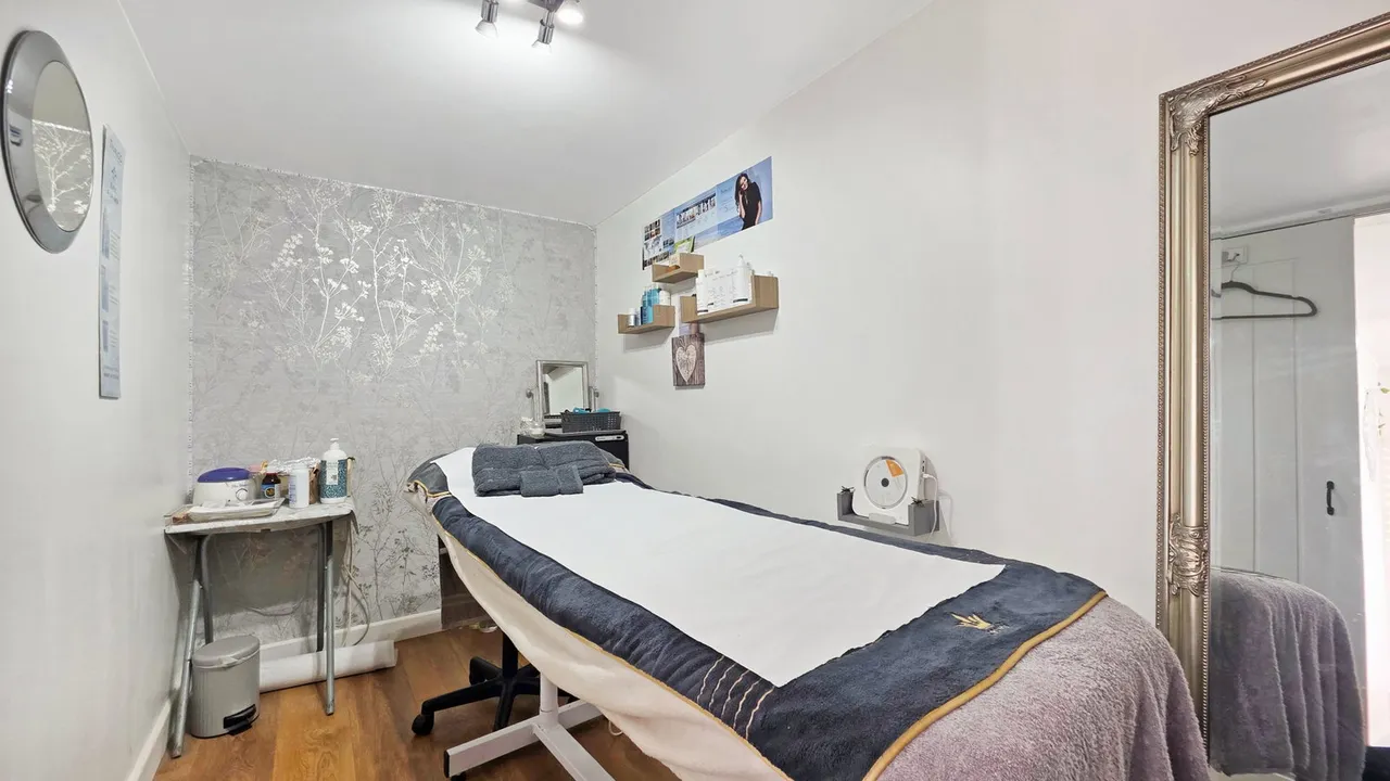 Douglas Street, Swinton, M27, photo 21