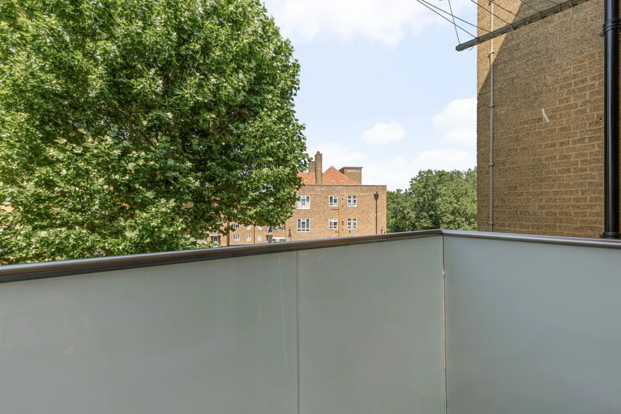 Kingswood Estate, London, Greater London, photo 6