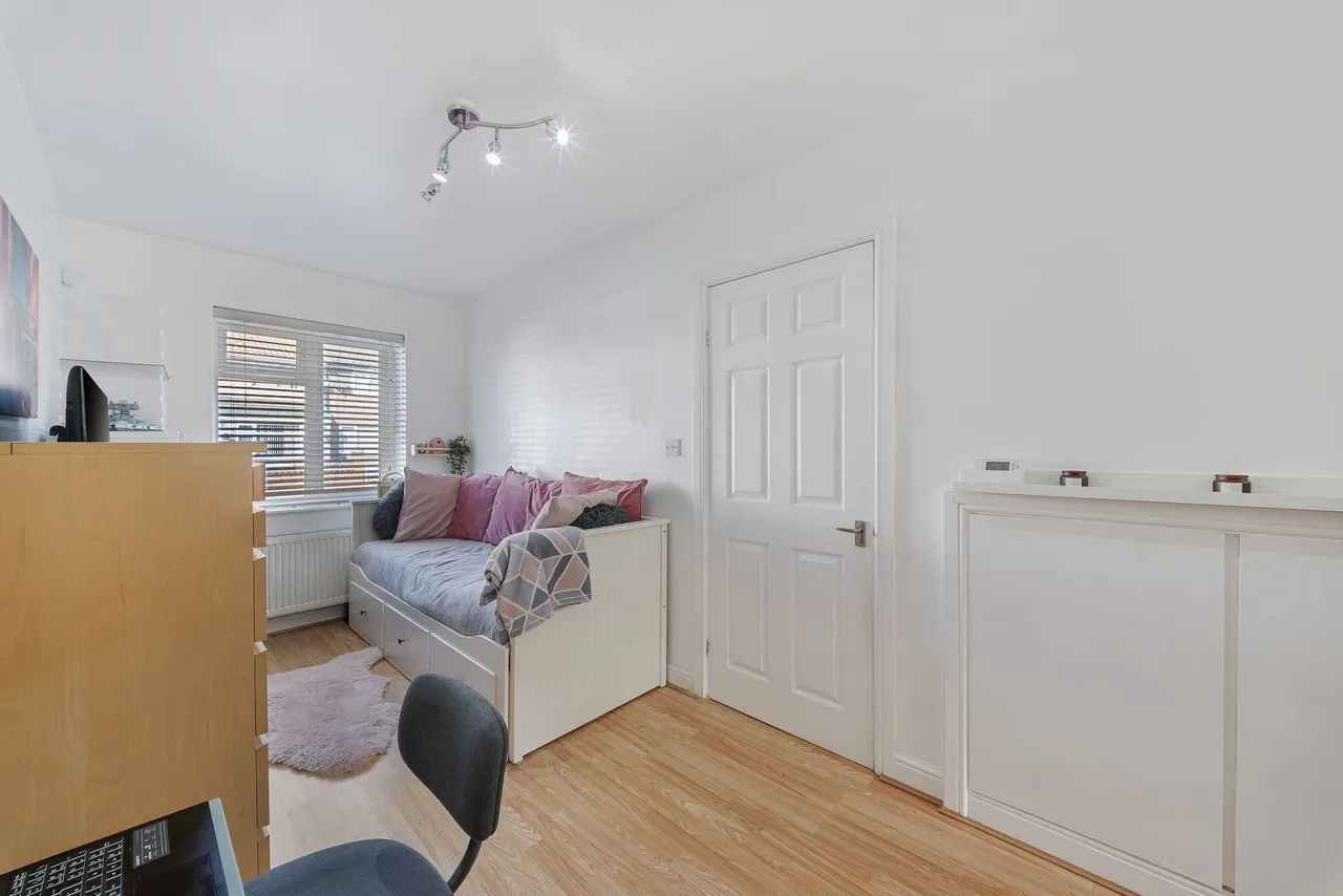 Ringway Road, Liverpool, L25, photo 12