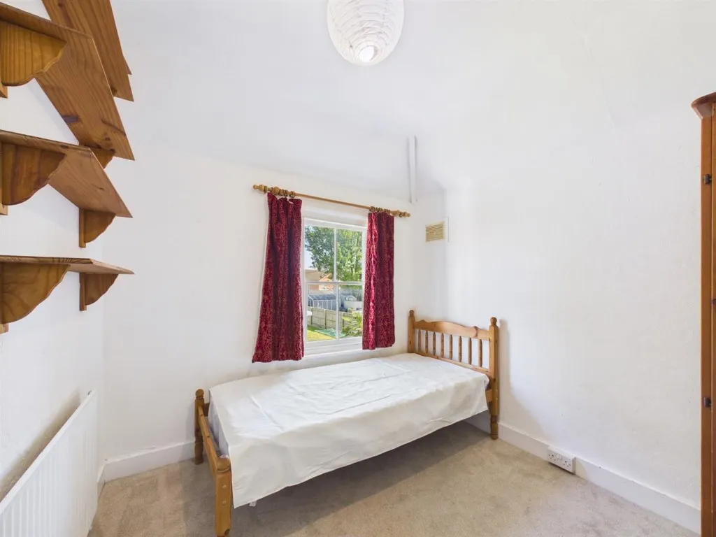 Highbridge Road, Aylesbury, photo 8