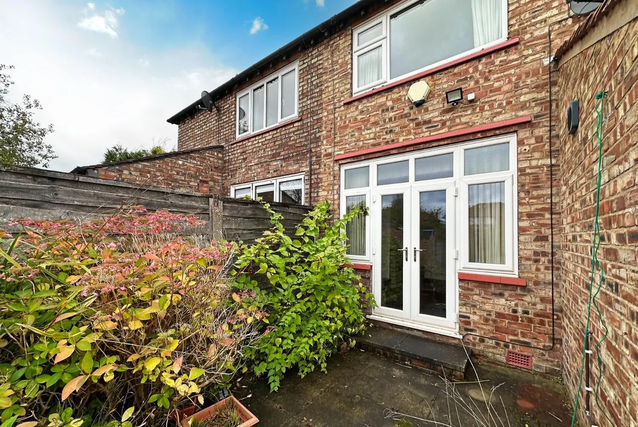 Beeston Avenue, Timperley, Cheshire WA15 7RU, photo 24