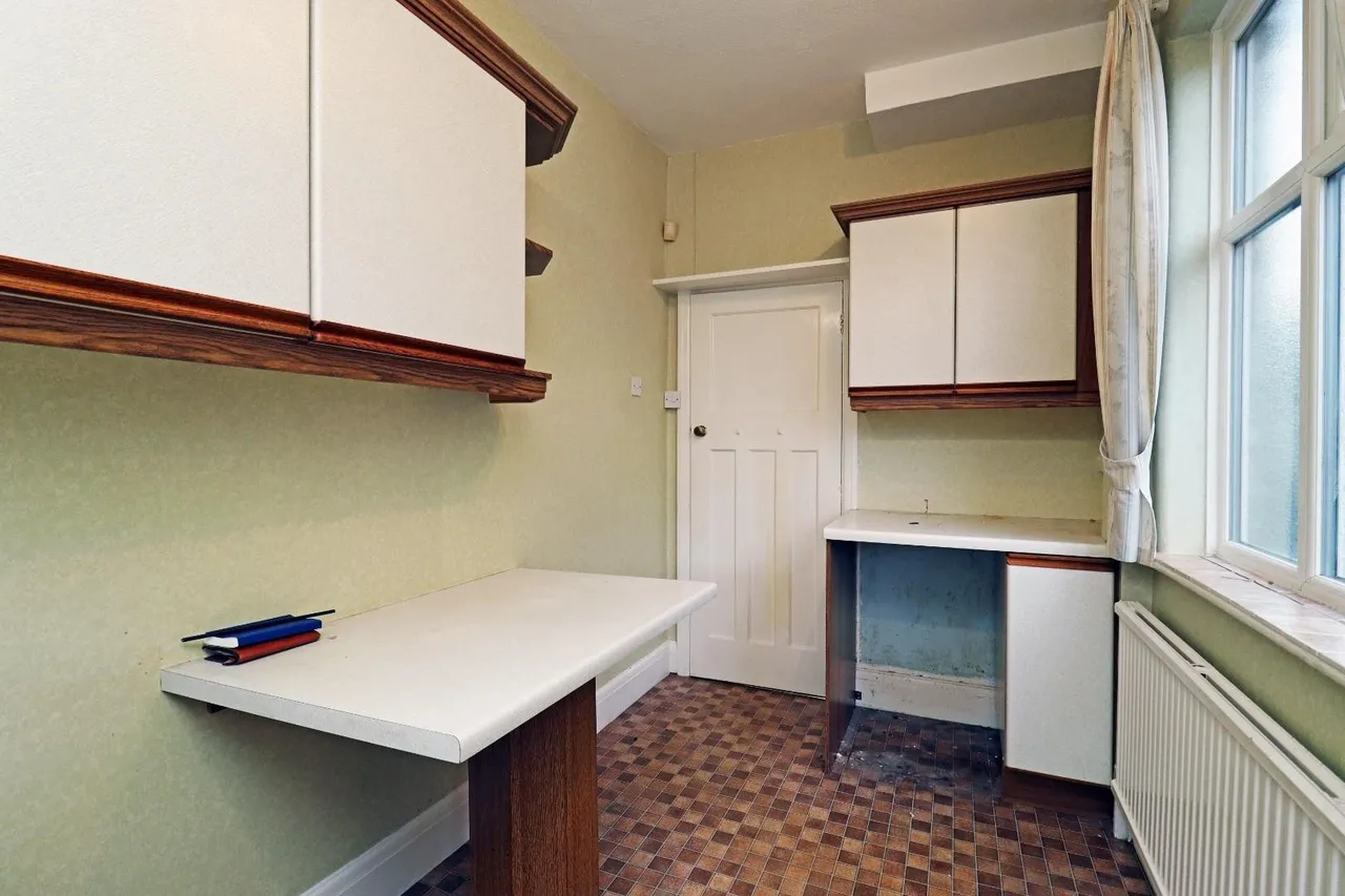 Beeston Avenue, Timperley, Cheshire WA15 7RU, photo 18