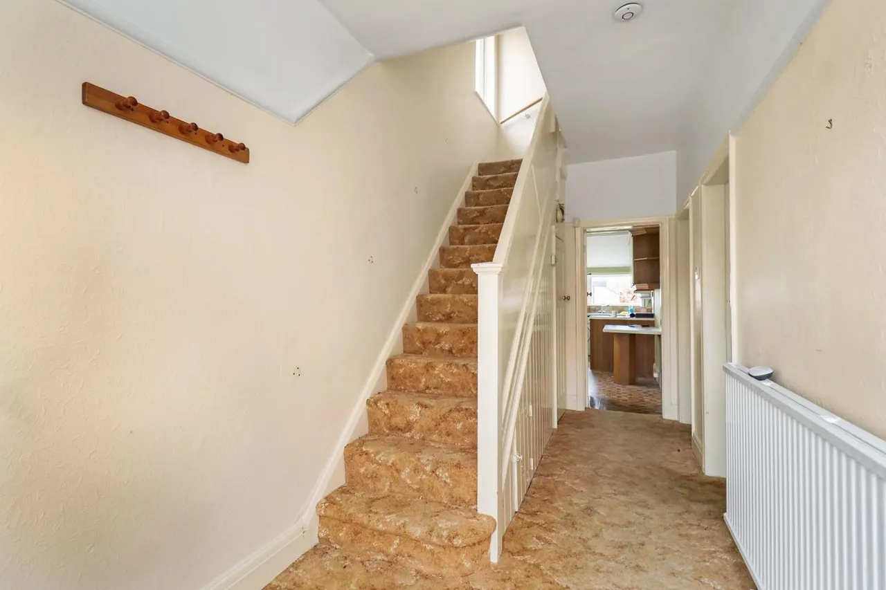 Beeston Avenue, Timperley, Cheshire WA15 7RU, photo 7