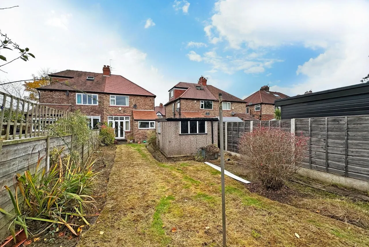 Beeston Avenue, Timperley, Cheshire WA15 7RU, photo 6