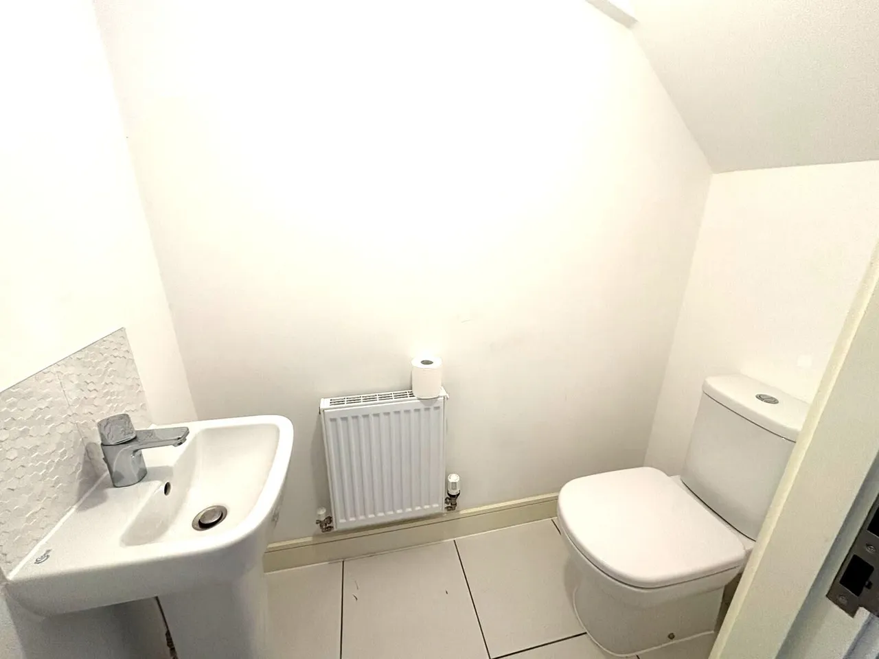 Guardsman Tony Downes Way, Droylsden, M43, photo 5