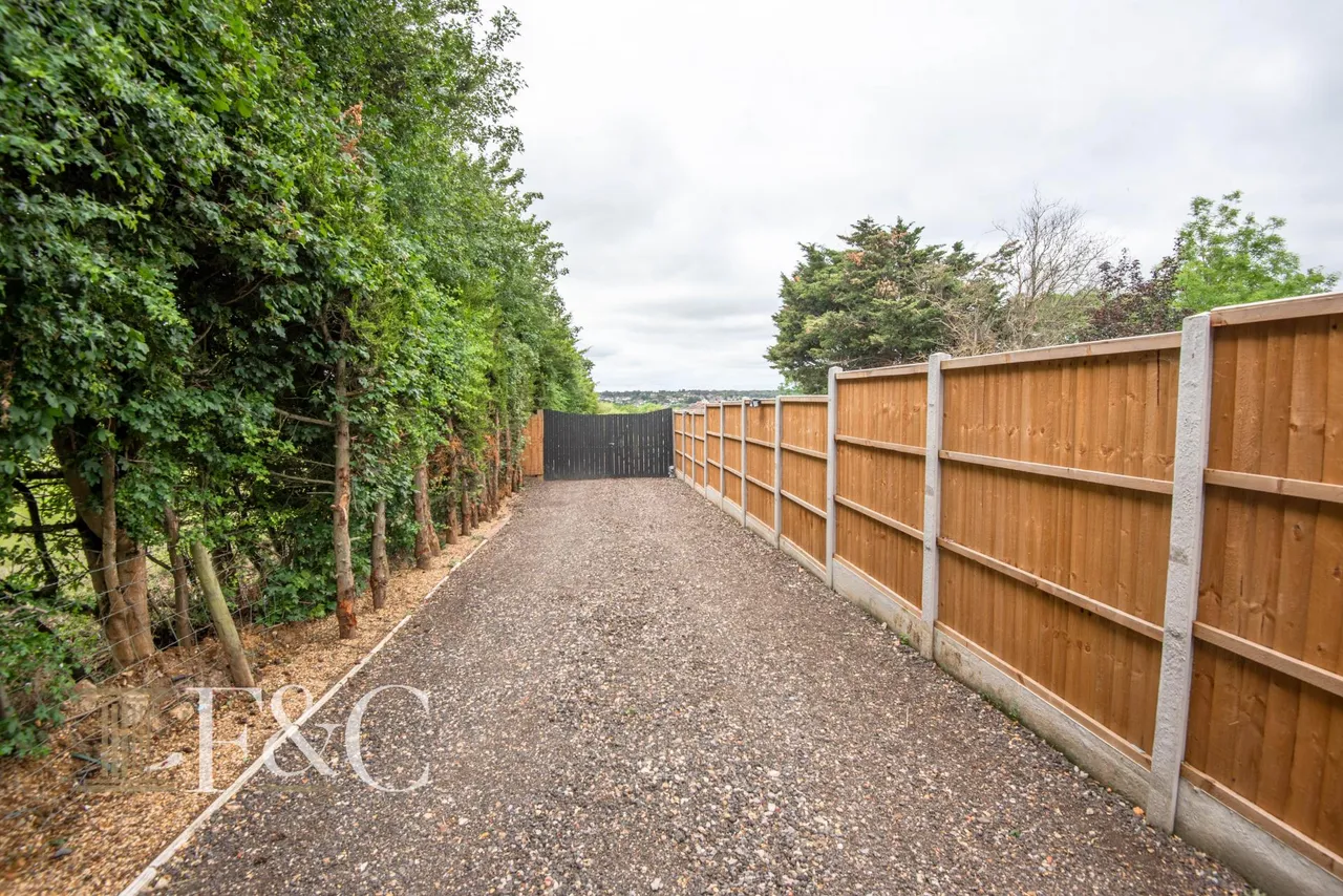 Newgatestreet Road, Goffs Oak, photo 7