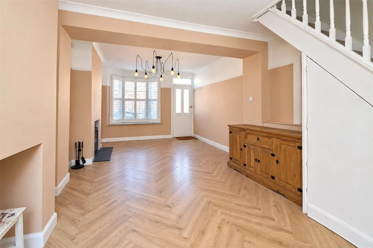 Uttons Avenue, Leigh-on-Sea, Essex, SS9, photo 3