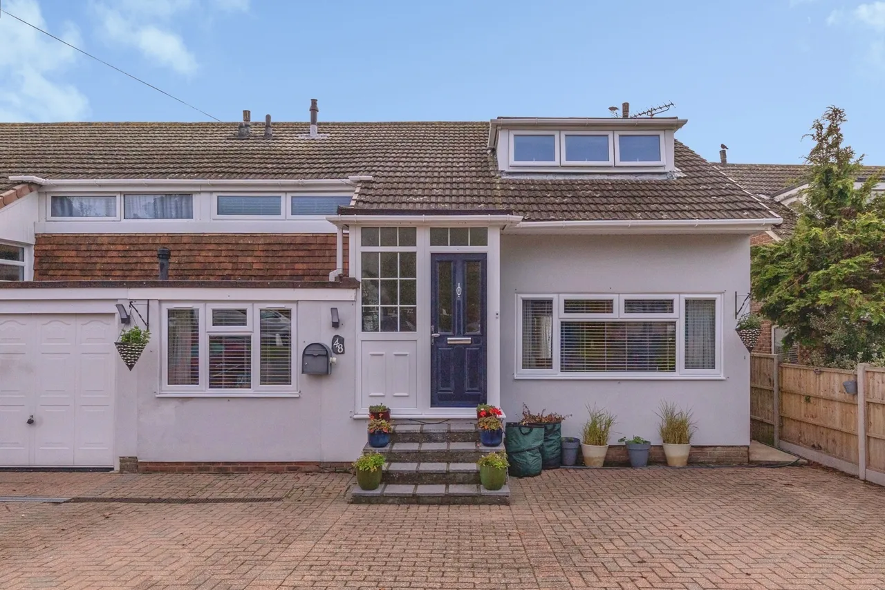 4 bed house for sale, Galaxie Road, Waterlooville, PO8