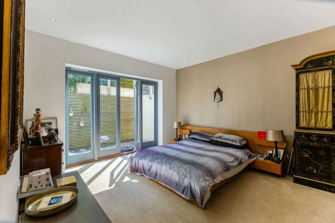 St. Johns Road, St. Leonards-on-Sea, East Sussex, TN37 6HP, photo 8