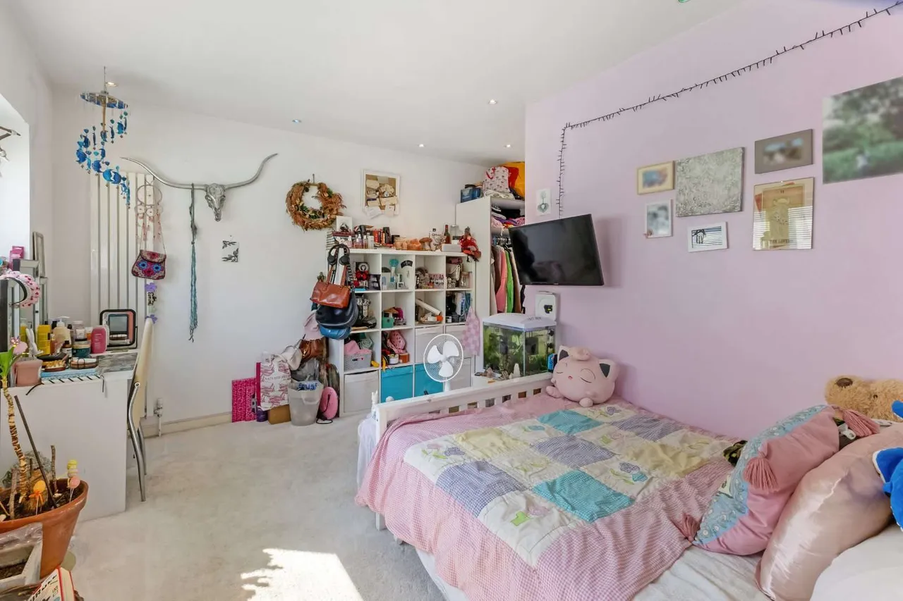St. Johns Road, St. Leonards-on-Sea, East Sussex, TN37 6HP, photo 12
