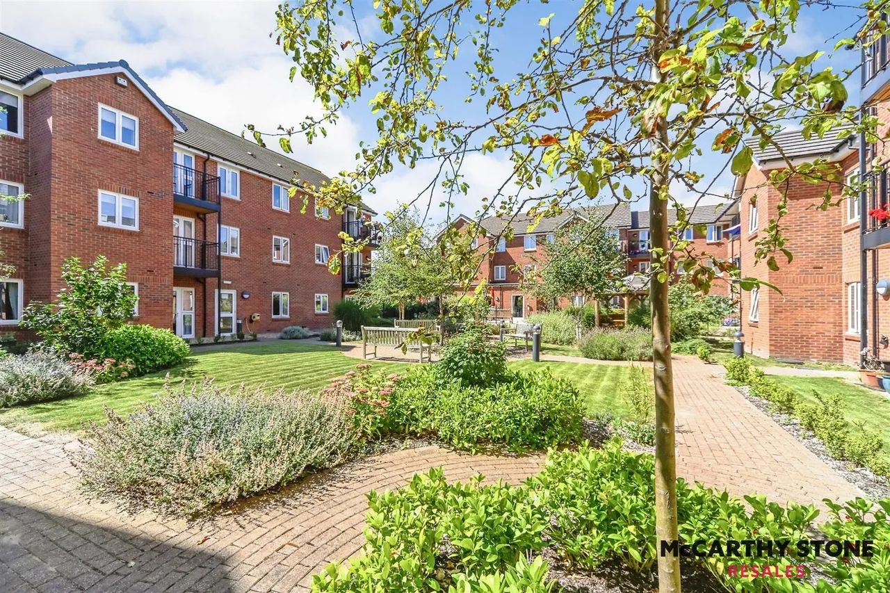 1 bed flat for sale, High View, Bedford, MK41