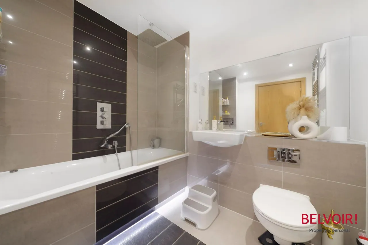 Zodiac Close, Edgware, HA8, photo 15