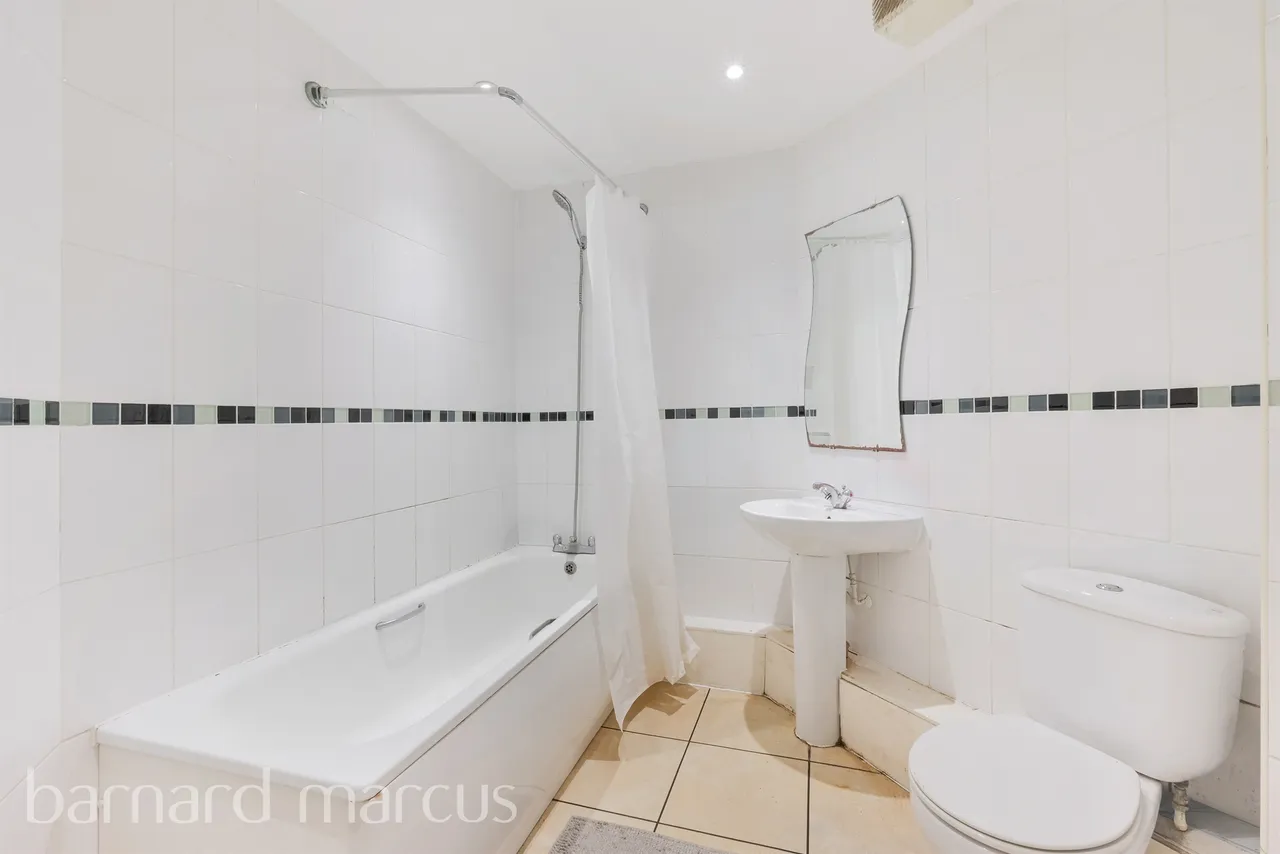 Rydons Way, Redhill, photo 10