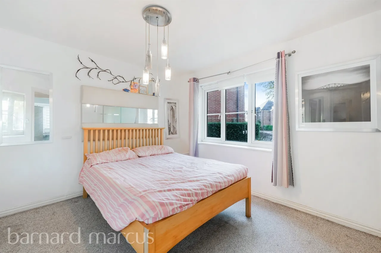 Rydons Way, Redhill, photo 9