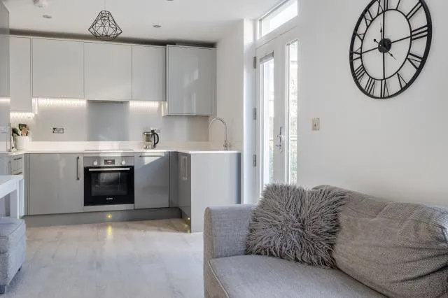Trinity Place, High Wycombe, HP11, photo 2