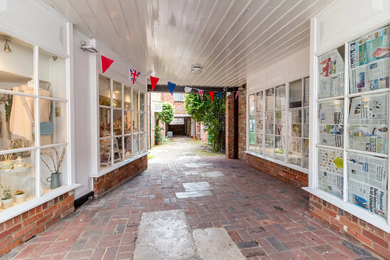 10 Roman Quay, Fordingbridge, Fordingbridge, SP6 1RL, photo 6