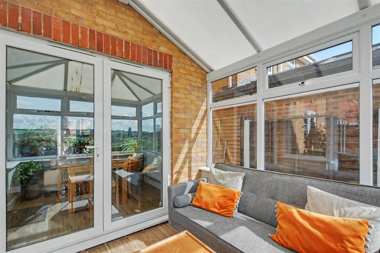 Somerleyton Drive, Ilkeston, DE7, photo 6