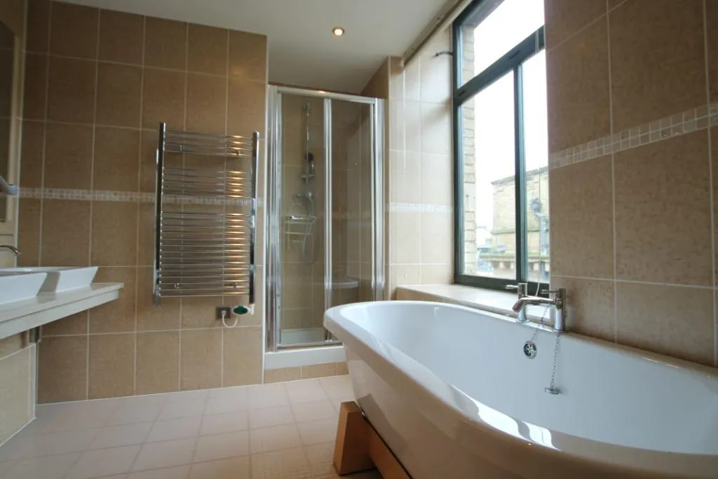 Salts Mill Road, Shipley, BD17, photo 5