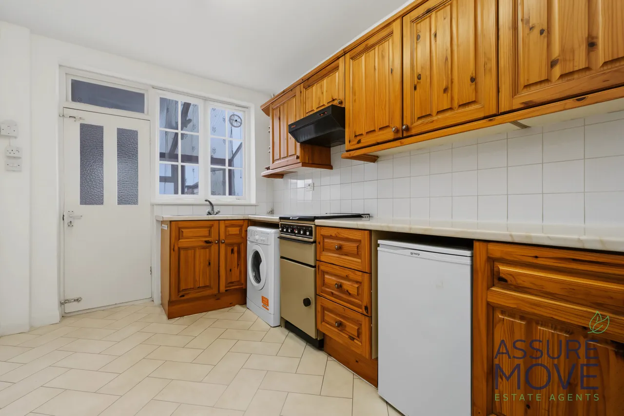 Oakleigh Road North, London, London, N20 0RJ, photo 5