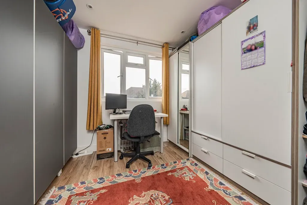 Sandown Way, Northolt, UB5, photo 9