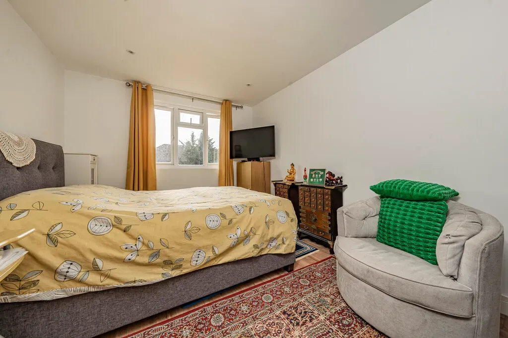 Sandown Way, Northolt, UB5, photo 7