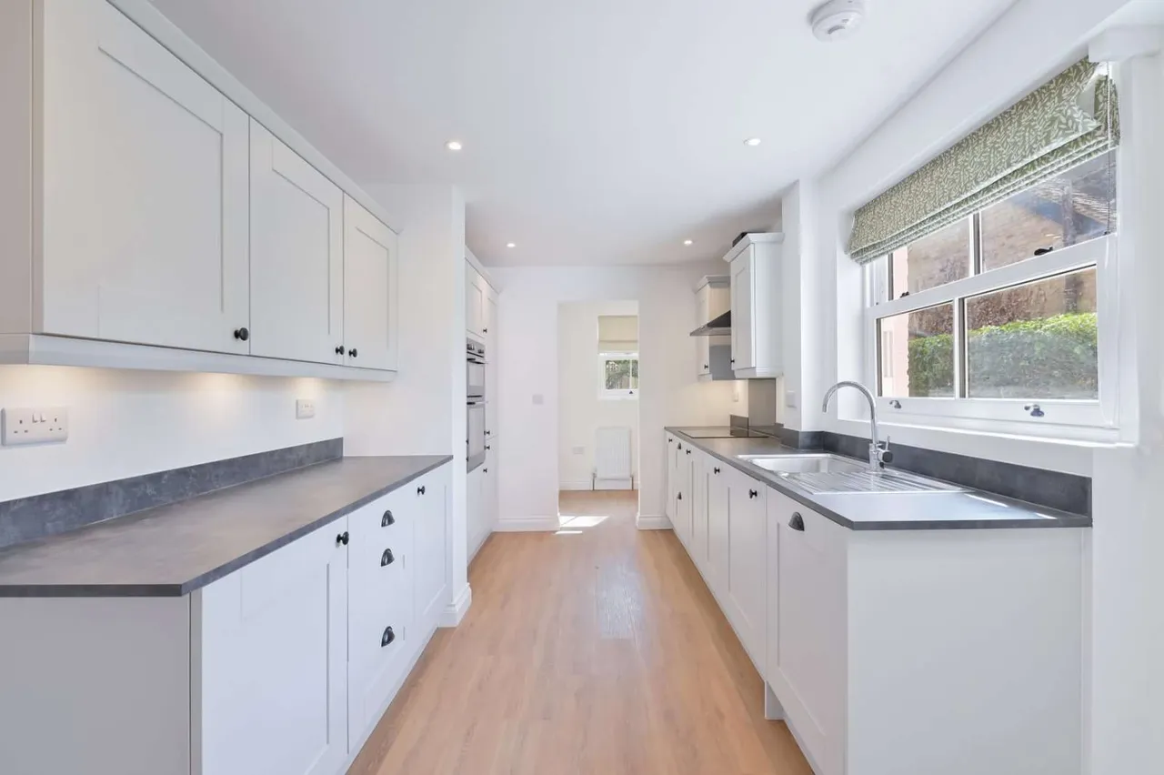 Victoria Road, Wargrave, RG10, photo 2