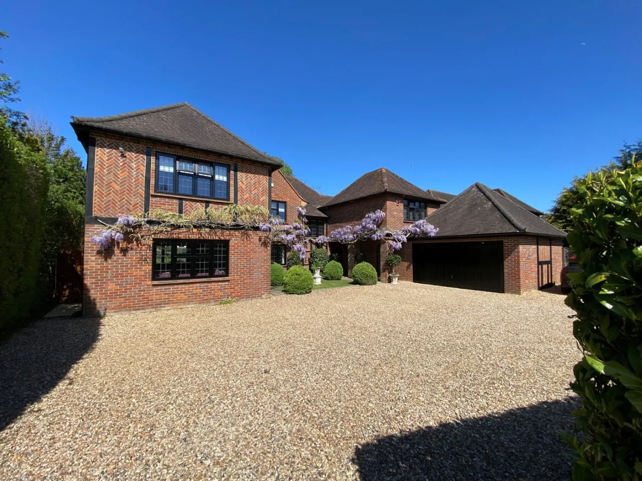 6 bed house for sale — Latchmoor Avenue, Chalfont St Peter, Gerrards Cross, Buckinghamshire, SL9 8LL