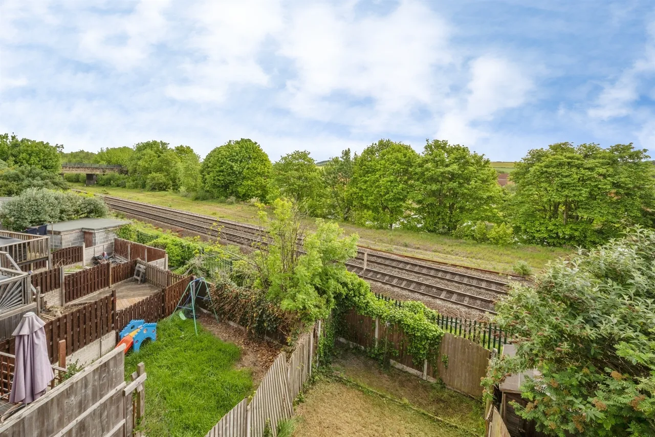 Highthorn Road, Kilnhurst, Mexborough, photo 4